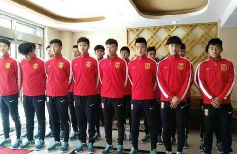 和漂亮邻居做爰4伦理