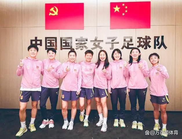 衣服湿透的女人