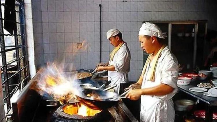 黑人与少妇视频